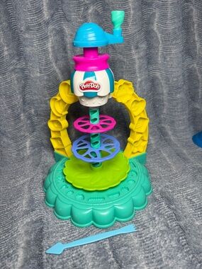 Play-Doh Kitchen Creations: Sprinkle Cookie Surprise Set